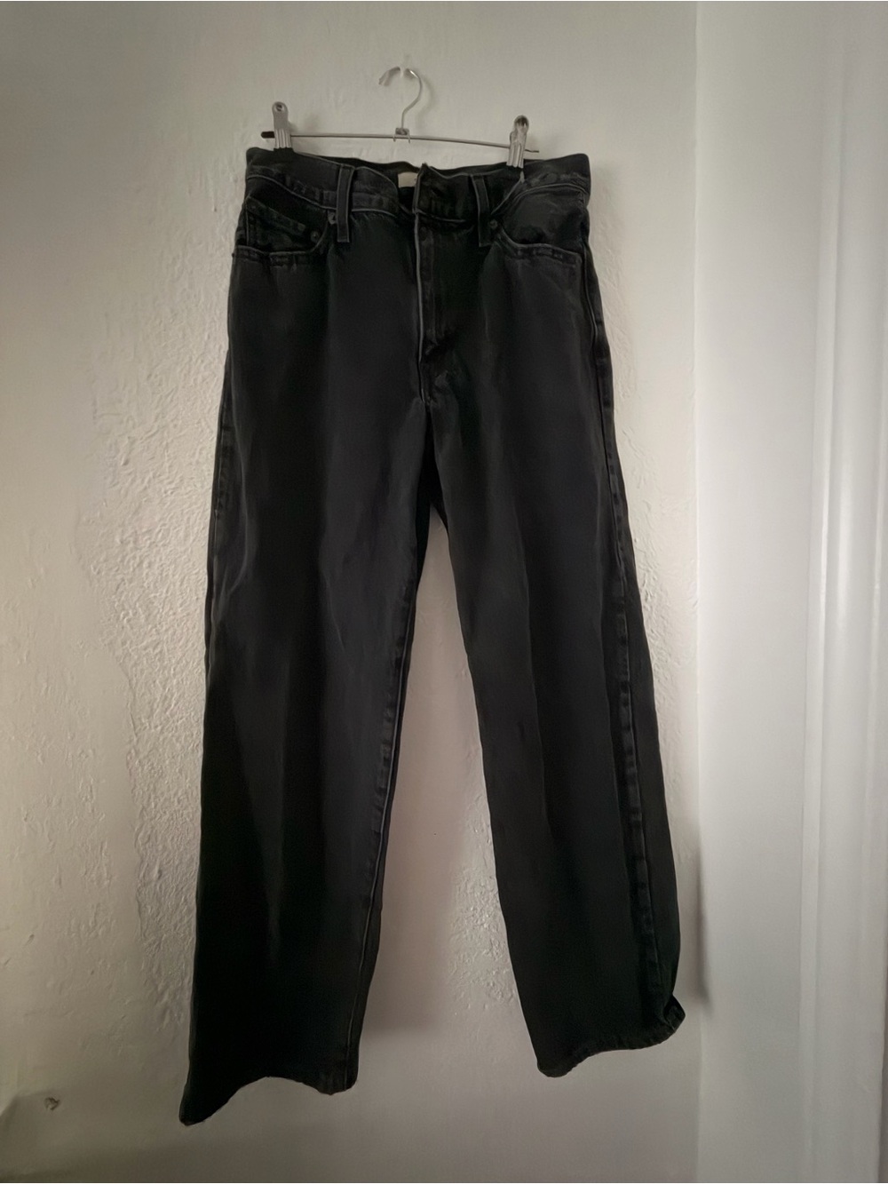 Levi’s Women’s Black Straight-Leg Jeans